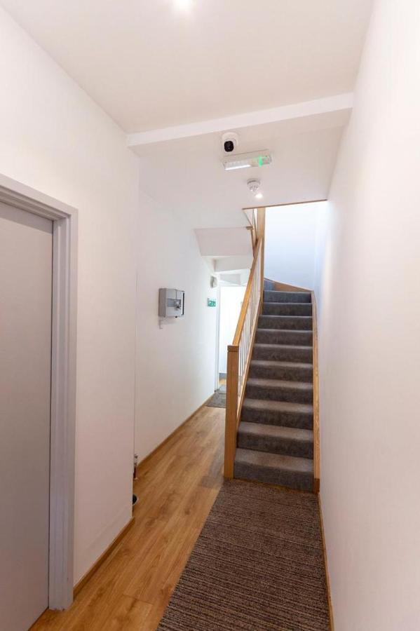 Apartment 6 At Number 8: City Centre, 1 Bedroom, Sofa Bed In Lounge Canterbury Zewnętrze zdjęcie